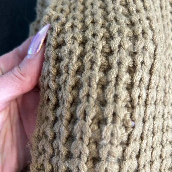 Michael Kors Tan Knit Scarf with Faux Fur and Gloves set - Picture 6 of 6